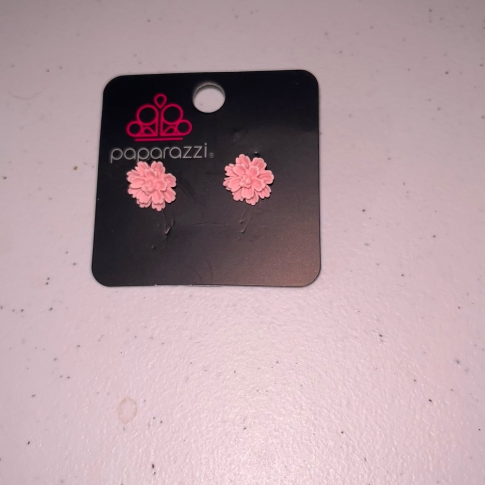 💙 NWT Paparazzi Pink Floral Earrings